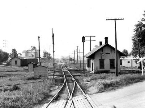 Reese MI railroad crossing